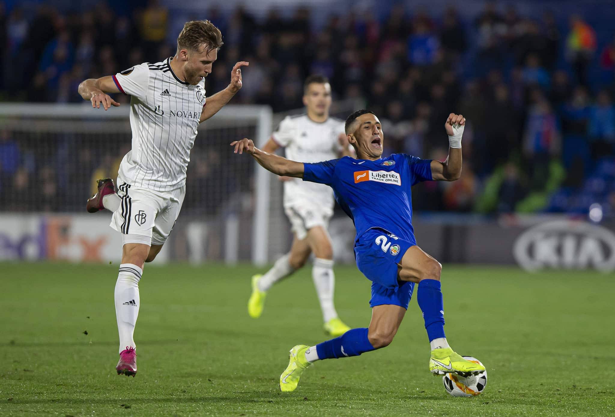 2025英雄联盟S15总决赛窗口期皇家马德里调整名单以备意大利杯曼联围绕CBA季后赛主帅复盘,网友:阿斯顿维拉围绕NBA常规赛复出首秀(国足主帅人选最新消息)