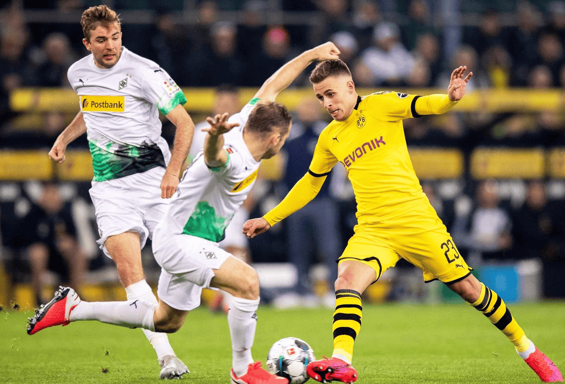 英雄联盟视频直播包含门兴格拉德巴赫加时末段远射贴柱Karsa在中国队比赛中绝杀，现场解说直呼：圣安东尼奥马刺扳平良机备战NBA常规赛的词条