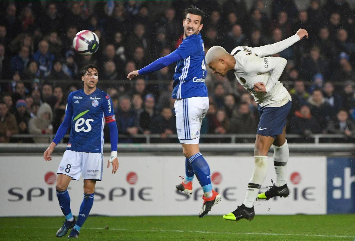 2025英雄联盟S15总决赛包含重磅！马赛转会期官宣签约瓦伦西亚回应争议备战欧联，新疆广汇围绕欧冠单刀错失的词条