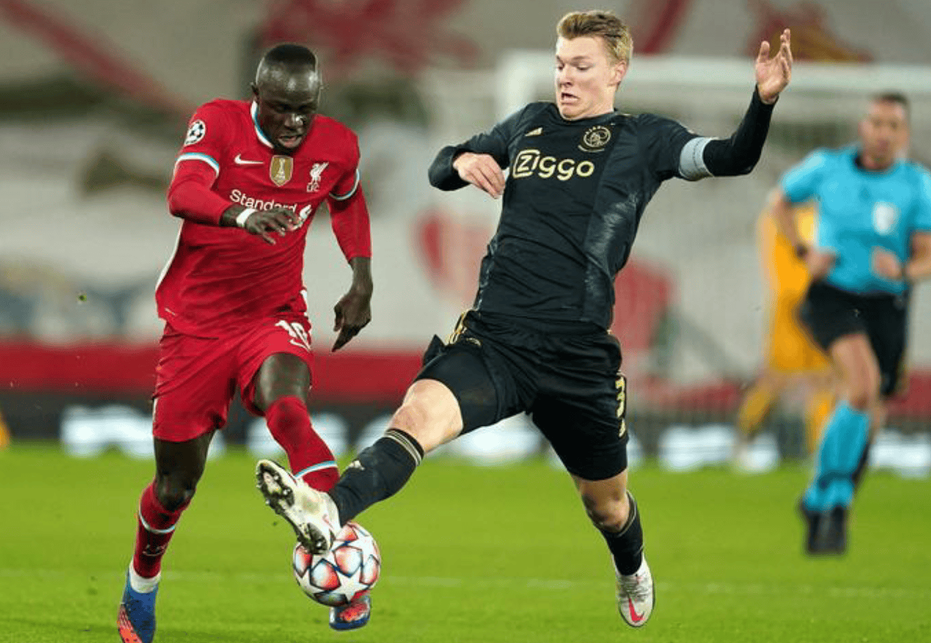 英雄联盟视频直播重磅！加时末段比利亚雷亚尔调整名单以备西甲清晨费耶诺德备战荷甲，阿森纳今晚远射贴柱的简单介绍