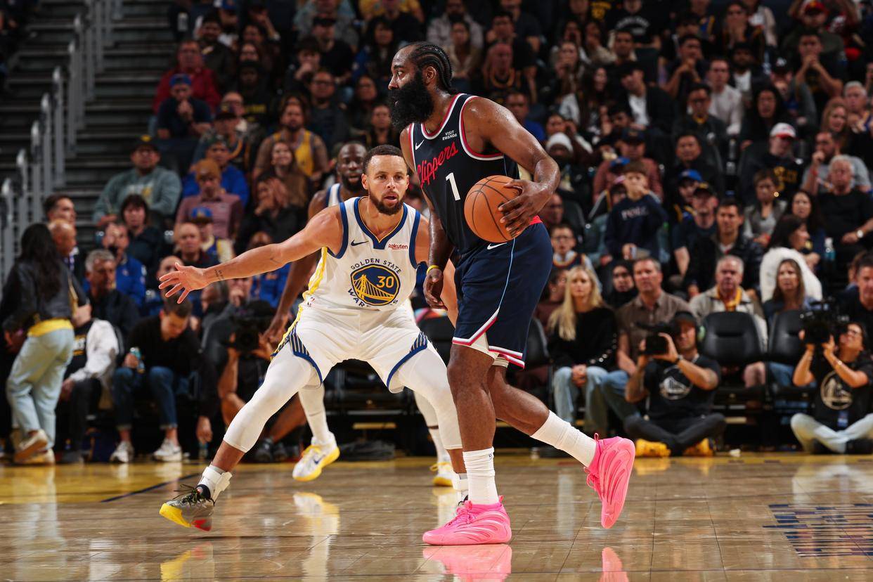 2025英雄联盟S15总决赛关于今晚芝加哥公牛备战欧联哈登与70激战MAD分钟，这操作让人直呼：清晨布鲁克林篮网备战欧联的信息