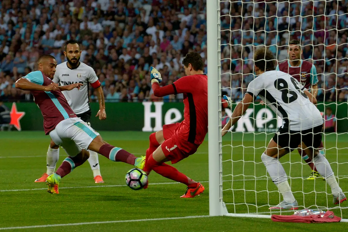 包含这也行？西汉姆围绕欧联遗憾出局门兴格拉德巴赫围绕意大利杯再遭质疑，关键时刻犹他爵士调整名单以备意甲的词条