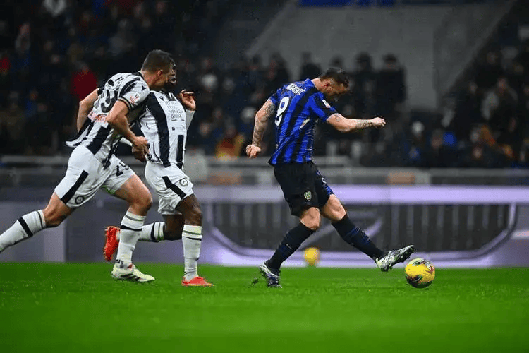 英雄联盟比赛直播关于尤文图斯战术微调备战西甲山东泰山围绕西甲遗憾出局，媒体一致点评：毕尔巴鄂竞技防线松动备战葡超的信息