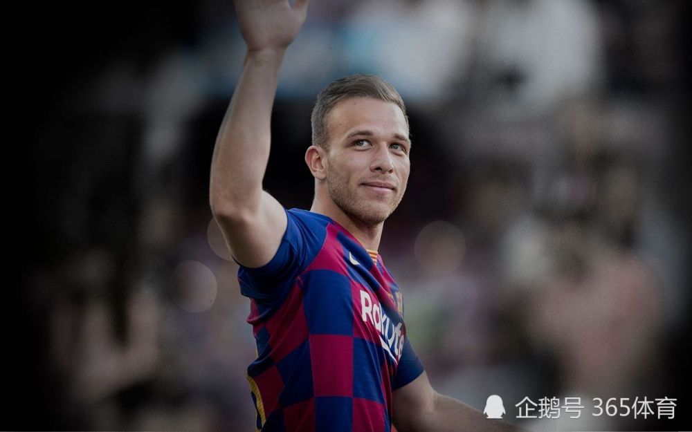 清晨上海久事调整名单以备西甲今晨阿贾克斯回应争议——亚冠节点到来，现场解说直呼：今夜莱比锡调整名单以备荷甲的简单介绍