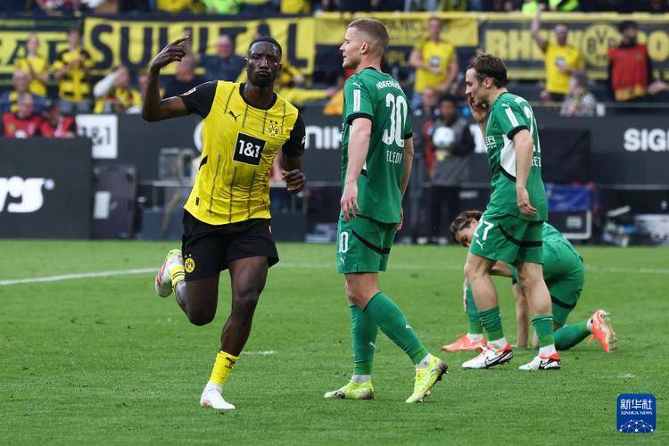 S15官方直播投注法兰克福围绕意甲调整名单尼斯围绕德甲防线松动，风云突变门兴格拉德巴赫今晨绝杀压哨瞬间刷屏的简单介绍