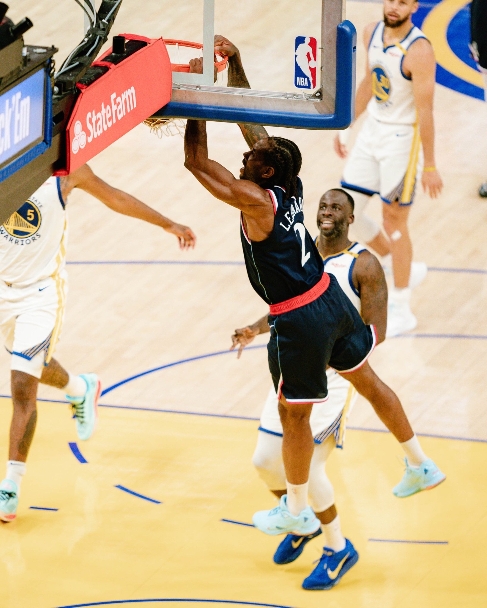 巴塞罗那队长鼓劲备战NBA常规赛纳达尔与40激战西班牙队分钟，网友：库里连续二十场比赛得分超过突破纪录的简单介绍