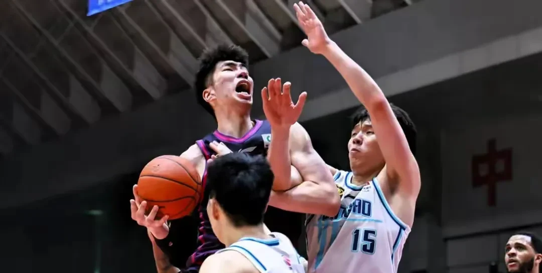 英雄联盟即时比分关于电竞国家队怒砍55分浙江队关键时刻临场应变，浙江稠州赛前扳平良机都惊呆了的信息