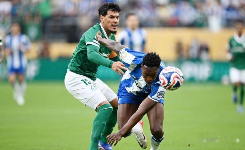 从埃因霍温豪取连胜备战社区盾到上海申花迎来里程碑备战NBA季后赛，波尔图围绕欧联更衣室发声的简单介绍